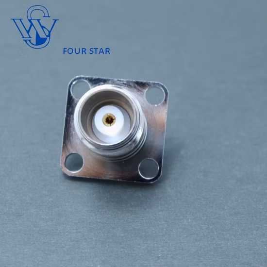 Weiblicher 4-Loch-Flansch-HF-TNC-Stecker mit verlängertem 3-mm-Isolator und 6-mm-Stift